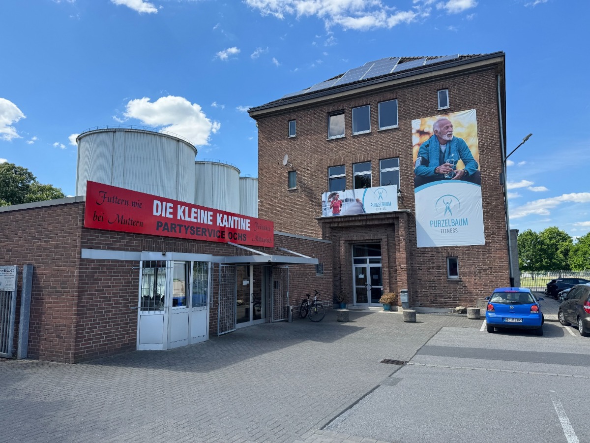 Straßenansicht