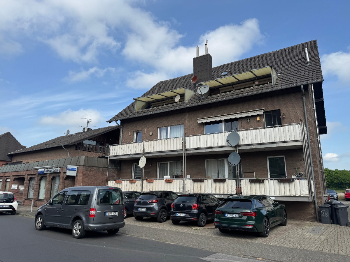 Straßenansicht