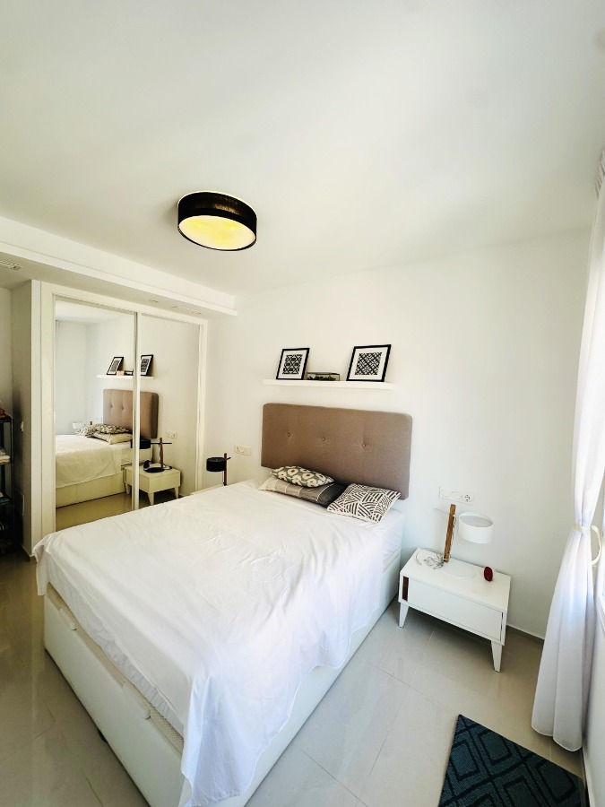 Schlafzimmer II