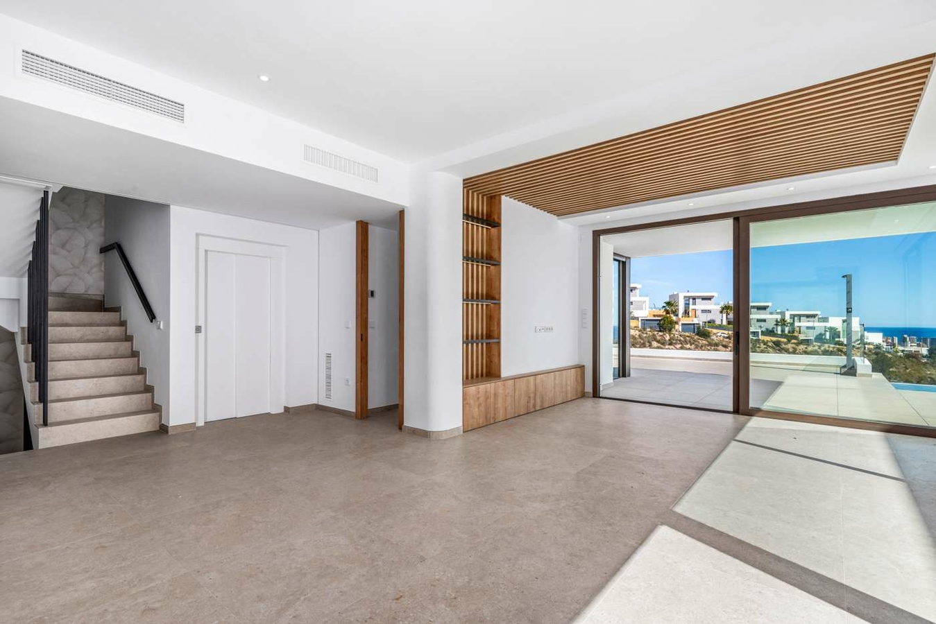 8. Venecia IV - LIVING ROOM