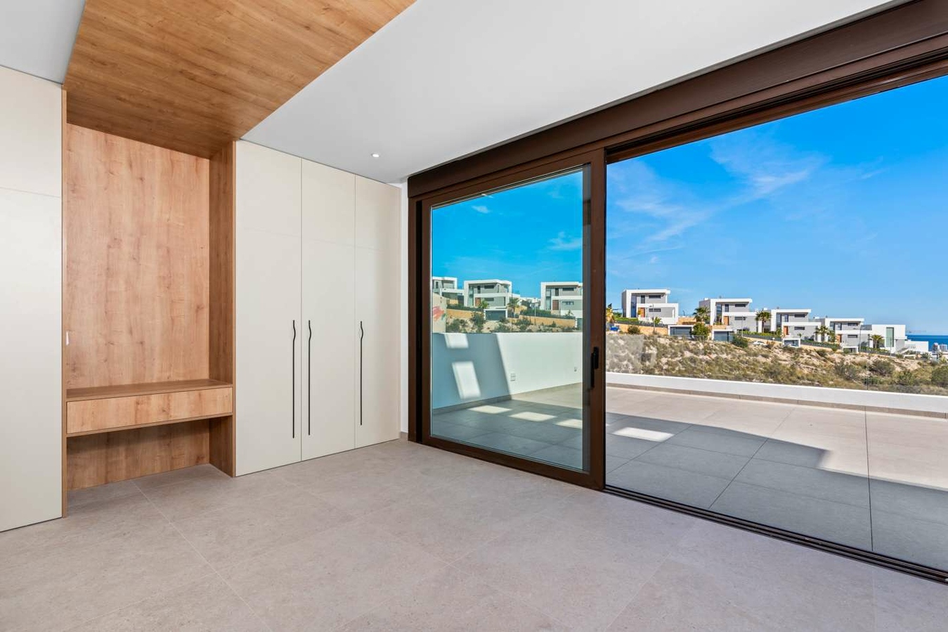 13. Venecia IV - MAIN FLOOR BEDROOM