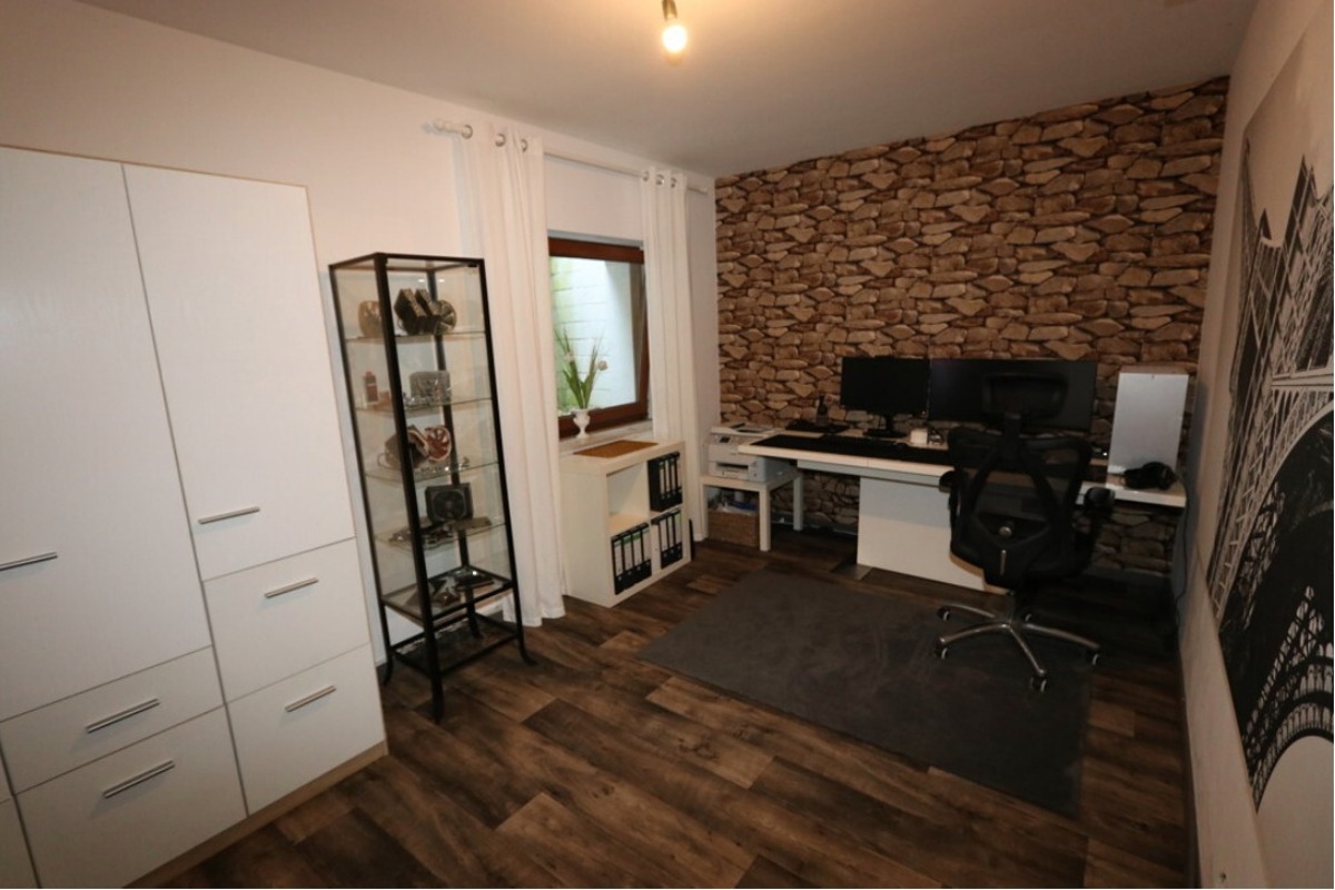 Arbeitszimmer - Kellergeschoss