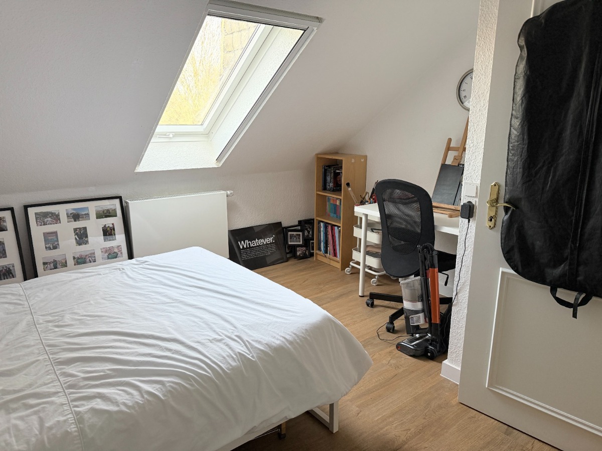 Schlafzimmer 1 (Spitzboden)