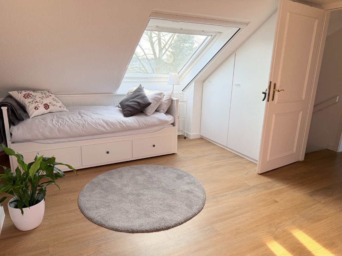 Schlafzimmer 2 (Spitzboden)