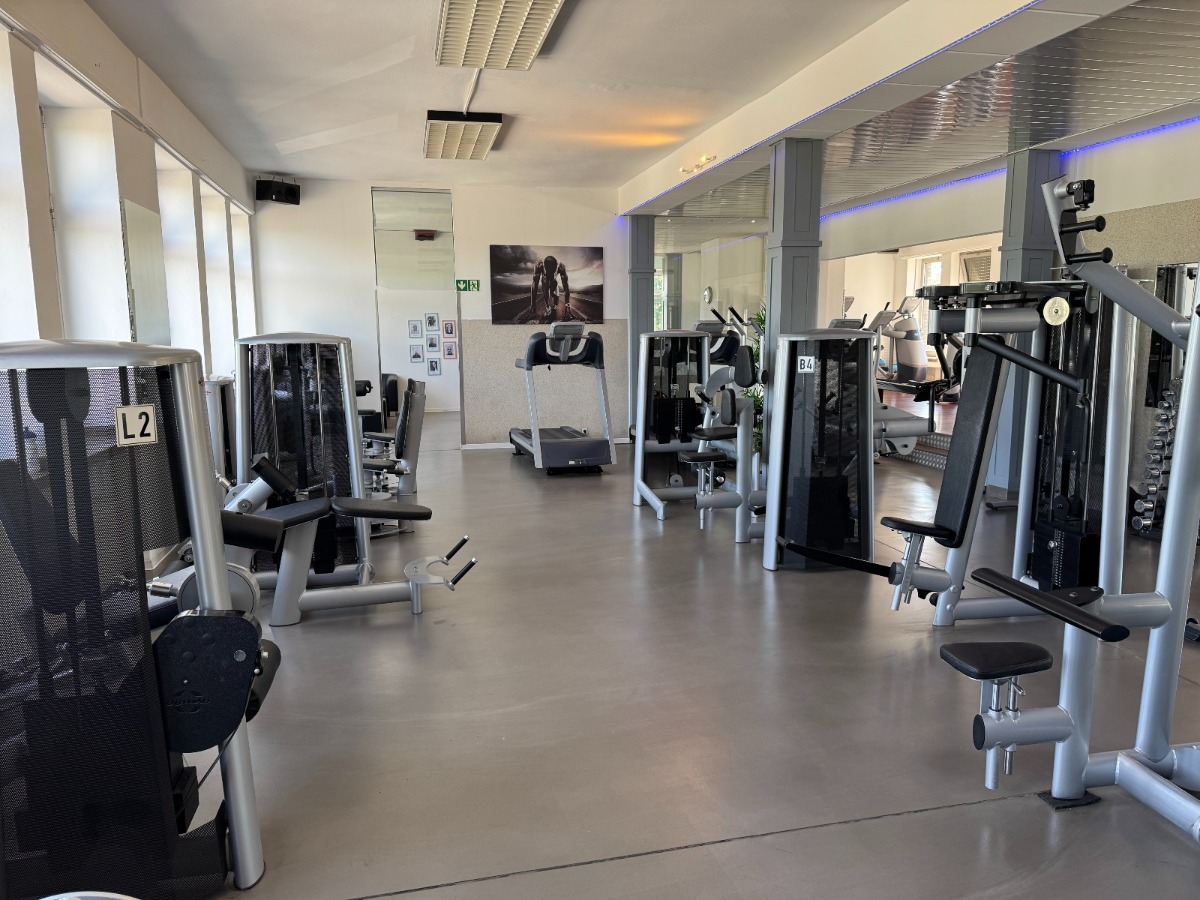 Geräte Trainingsfläche im 1. Obergeschoss