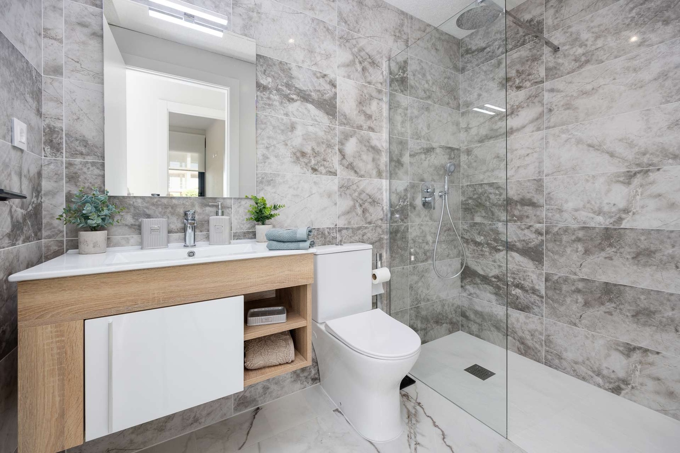 Duly, San Miguel de Salinas-1