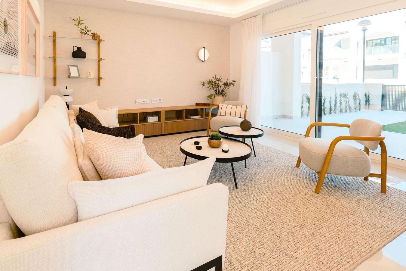 Lisa-43_web_14-scaled