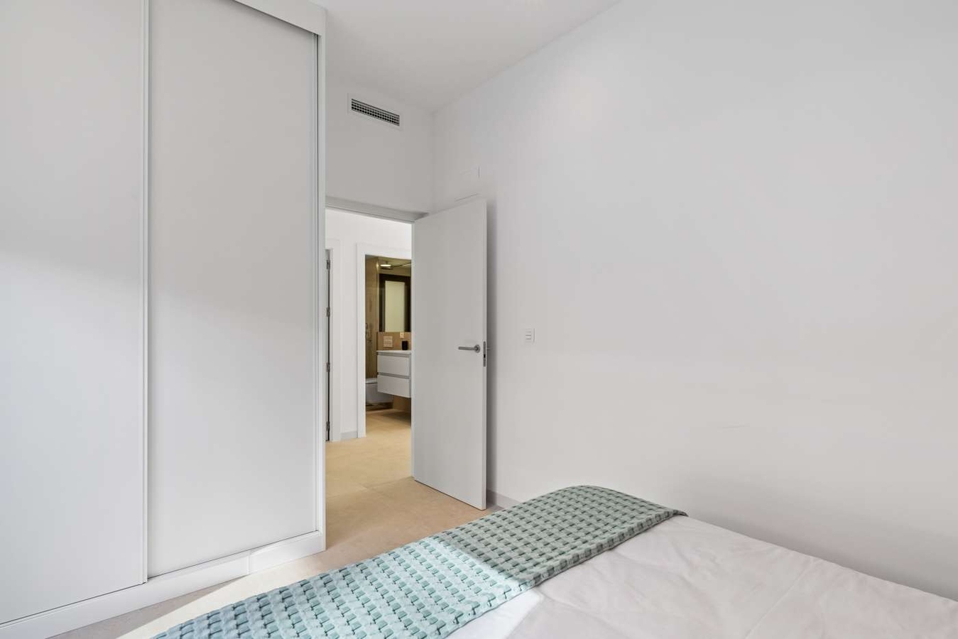 baja SERENA_BREEZE_1_Int-Dorm2-03