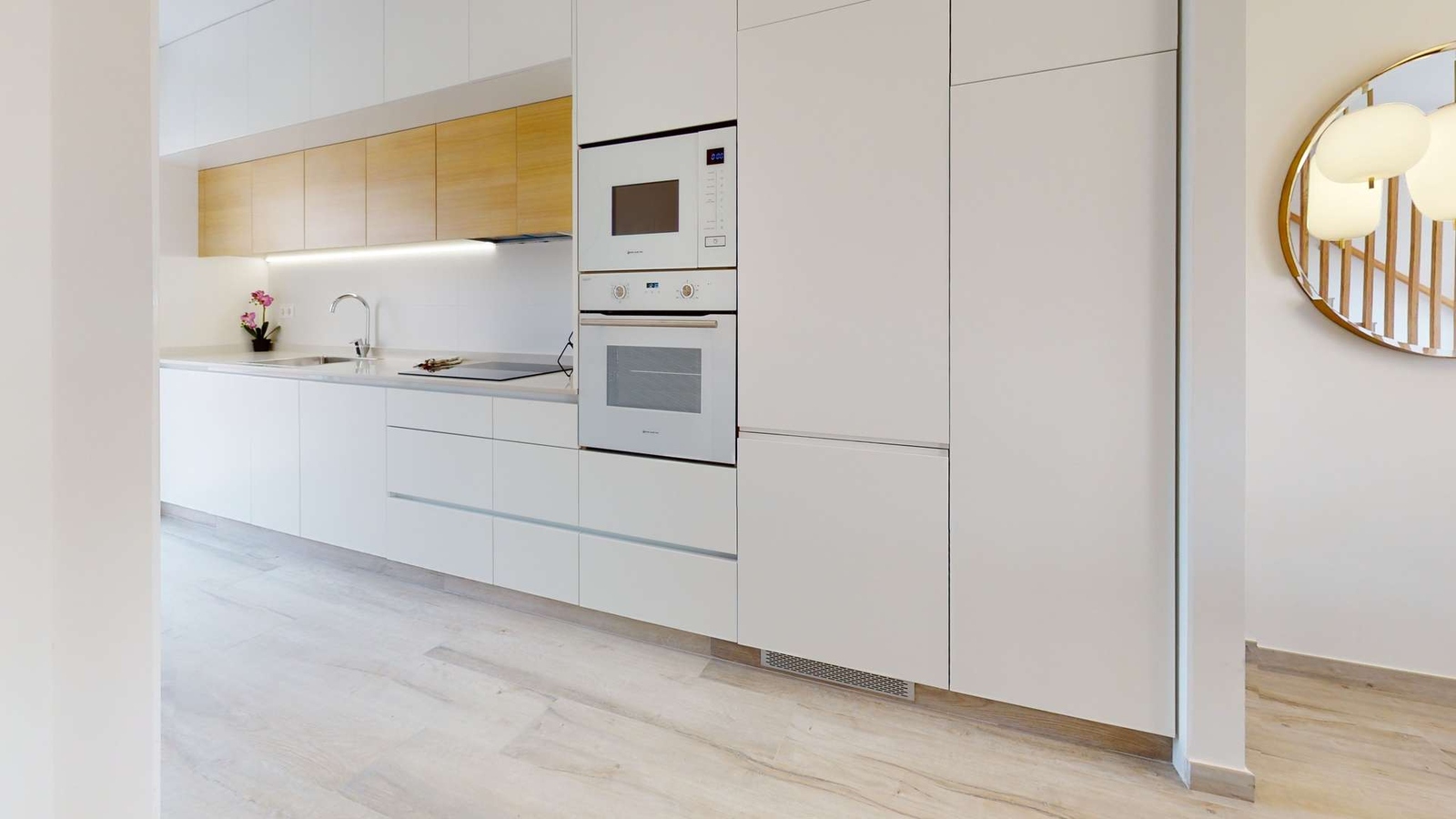 Tour-Virtual-637-652-504-Kitchen