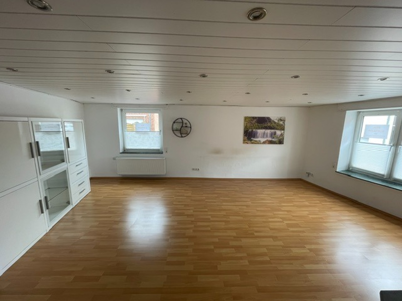 Wohn-/Esszimmer (Haupthaus)